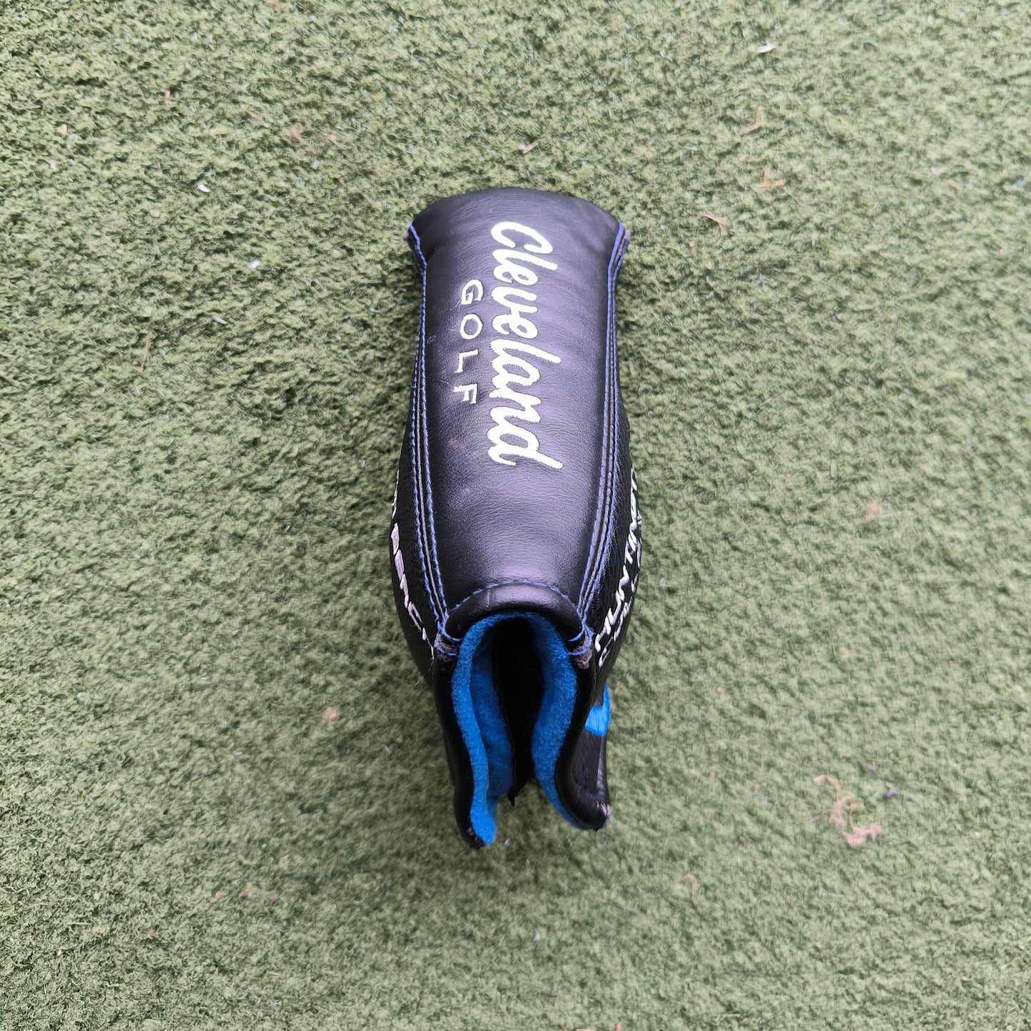 Huntington Beach 8 35" Putter with headcover