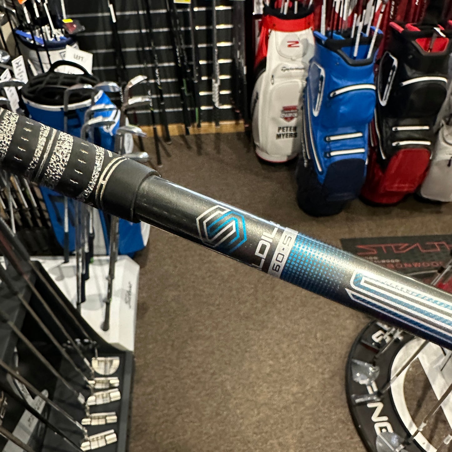 Rogue 4 wood Stiff Flex, with cover