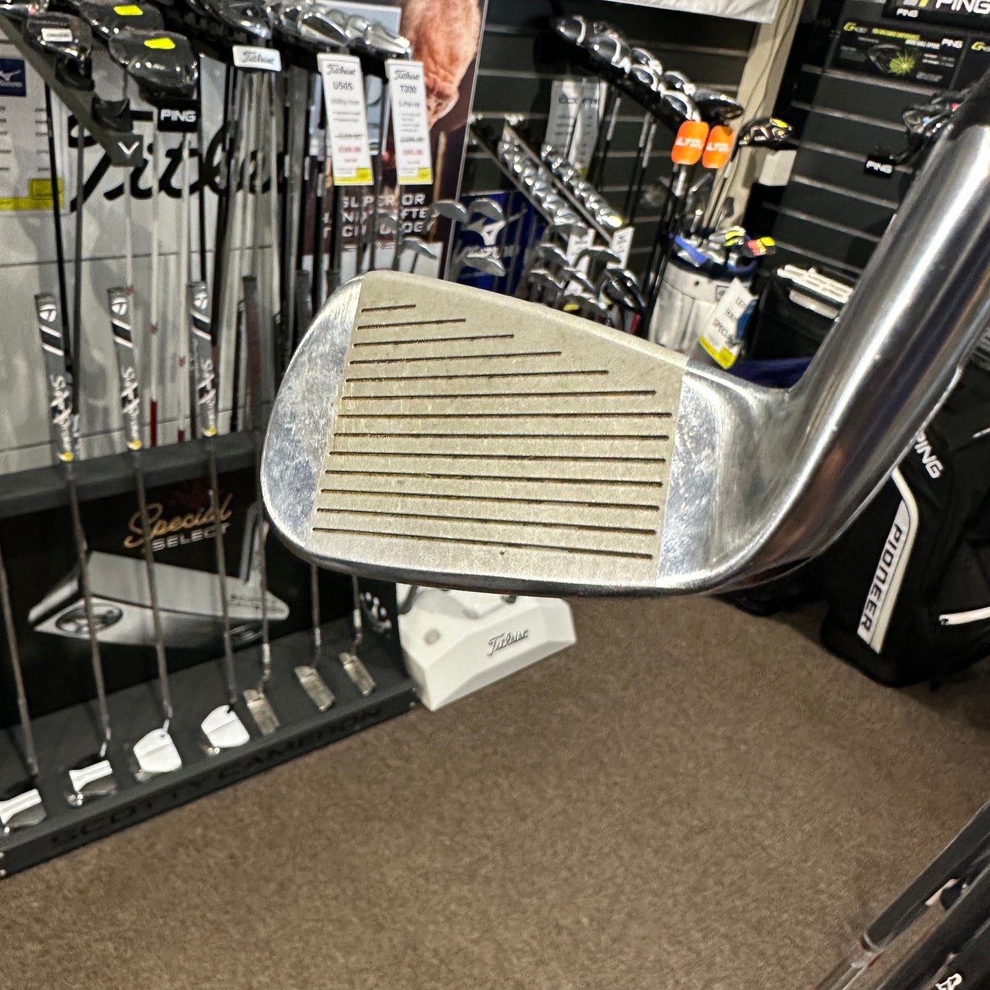 King Utility Driving 3 Iron Aldila Rogue 85 Reg