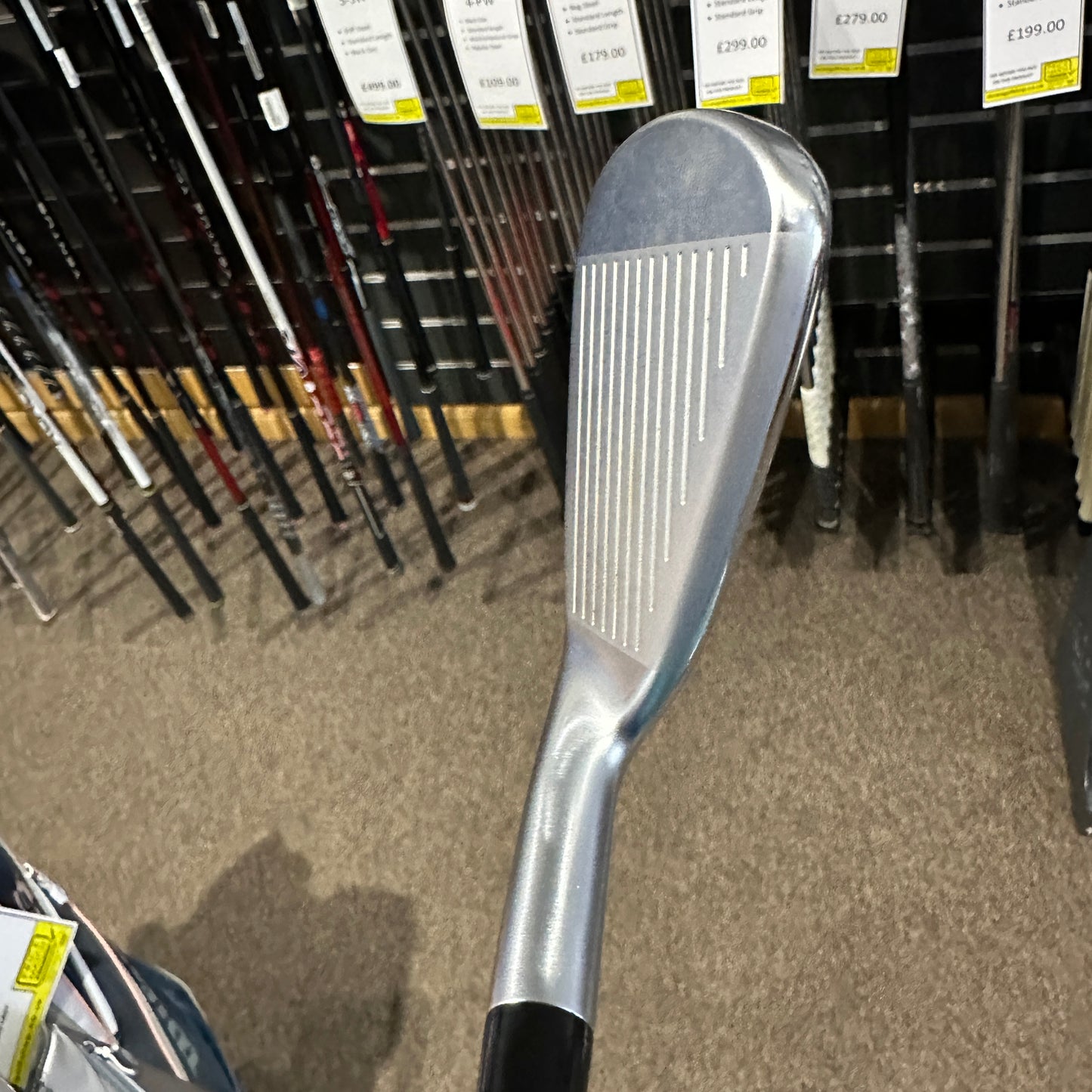 JPX 921 Hot Metal Pro Irons 4-PW PX LZ 5.5 (Reg) Black Shafts