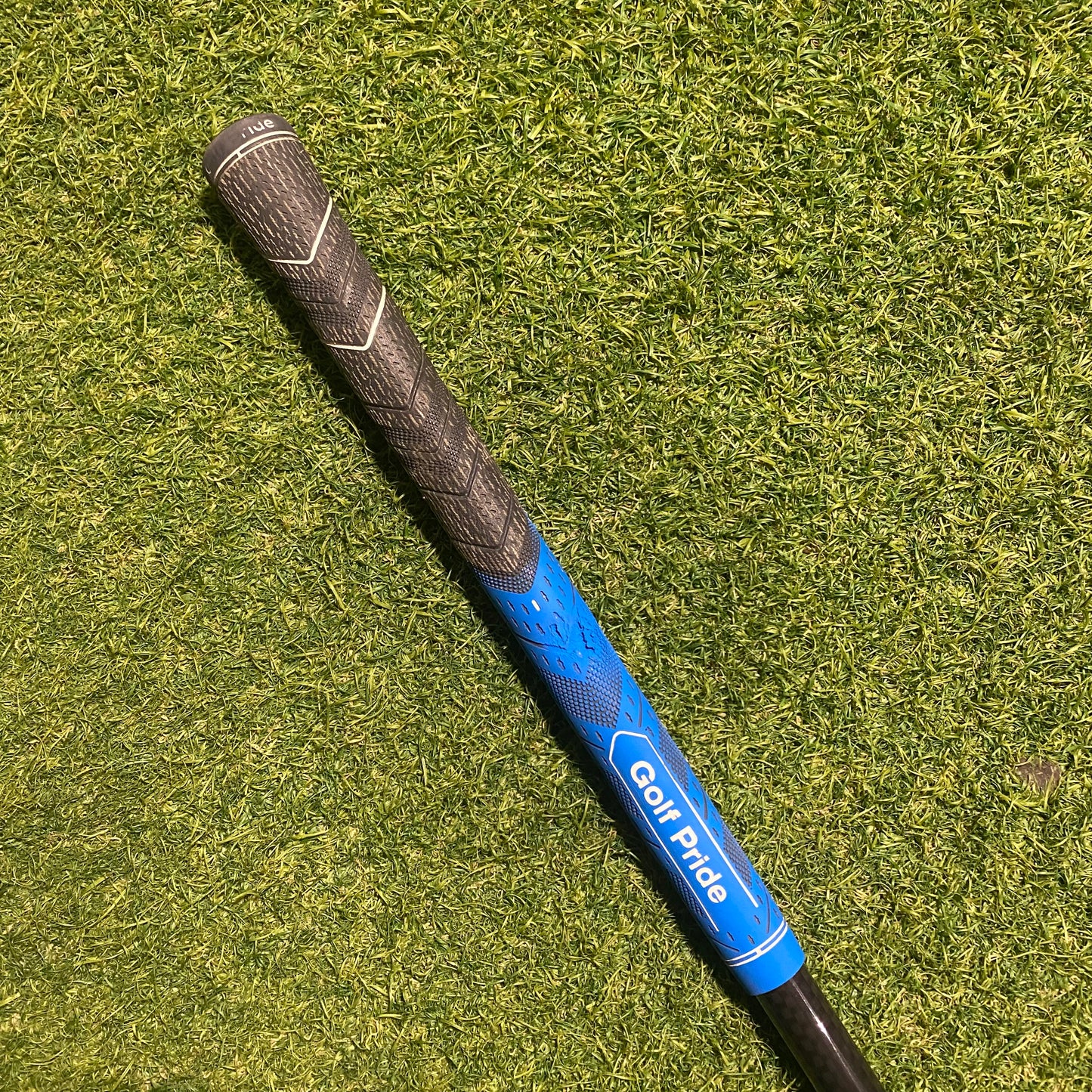 F-Max Airspeed 10.5 deg Offset Driver 40g Reg Flex with Headcover