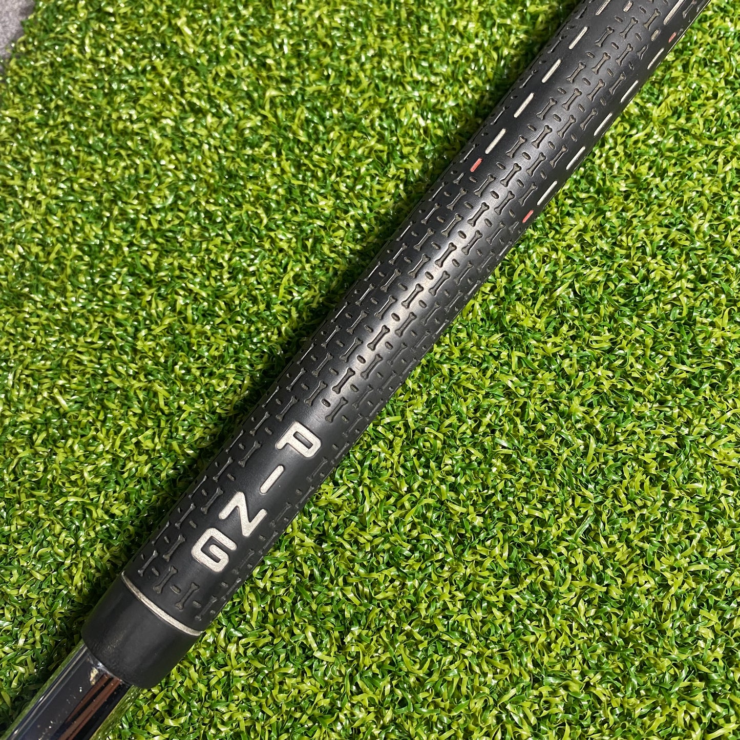 G25 Irons 5-PW Black Dot Steel Reg