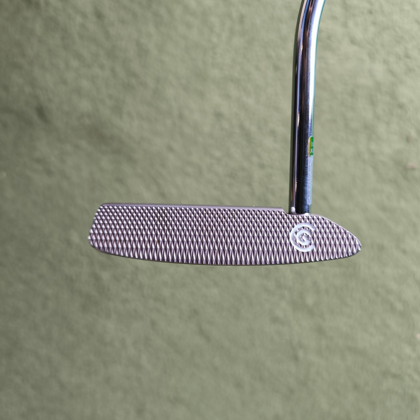 Huntington Beach 8 35" Putter with headcover