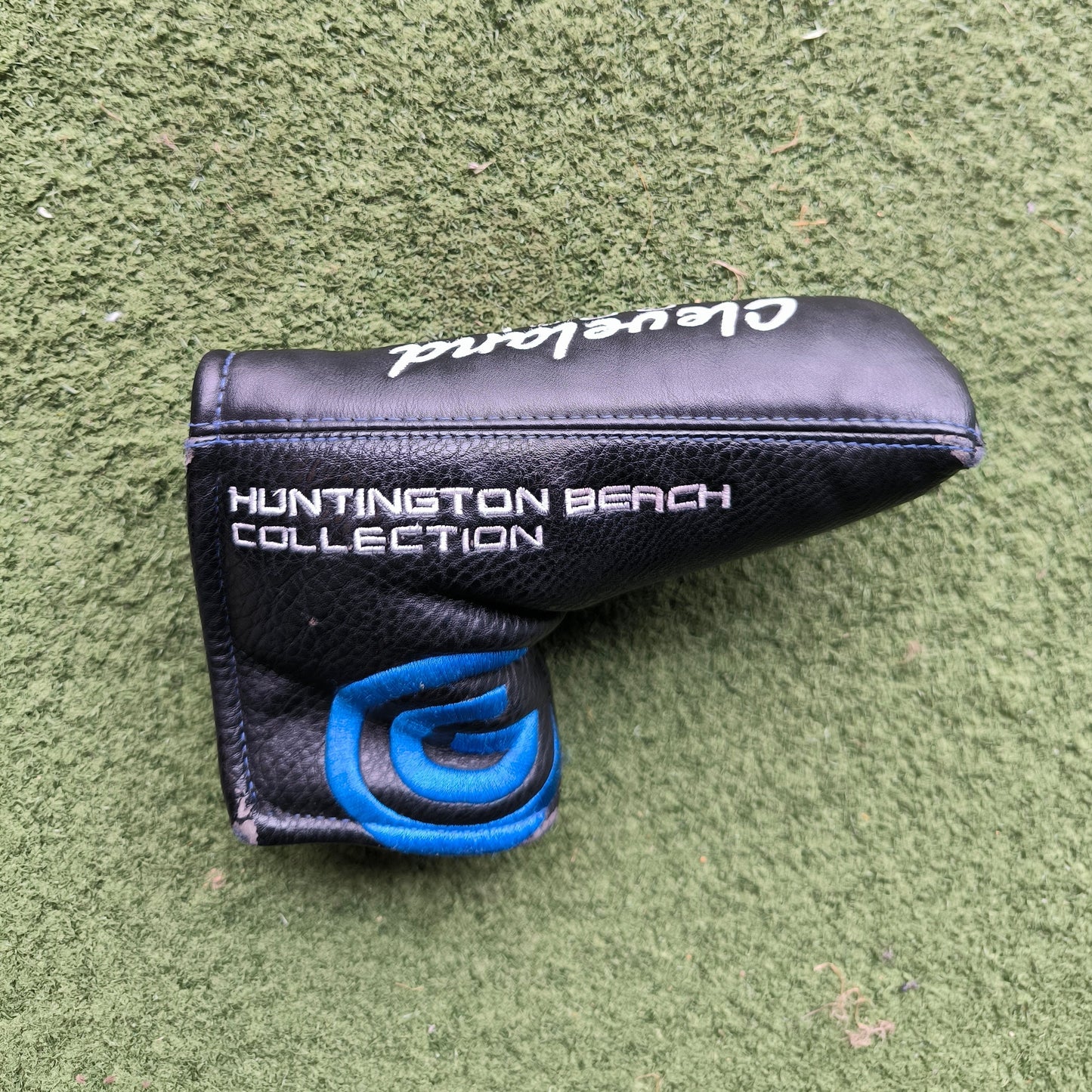 Huntington Beach 8 35" Putter with headcover