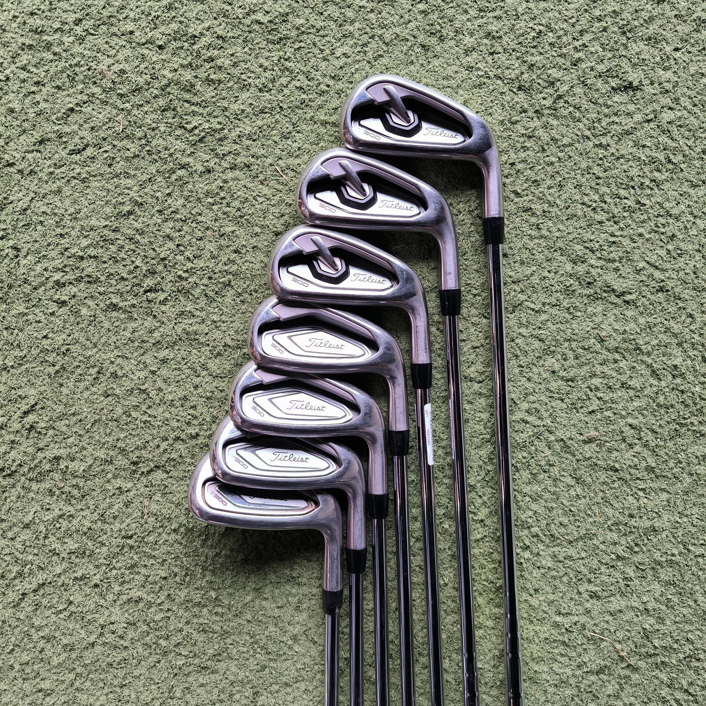 T300 Irons 5-PW+GW AMT Black S300 Shafts
