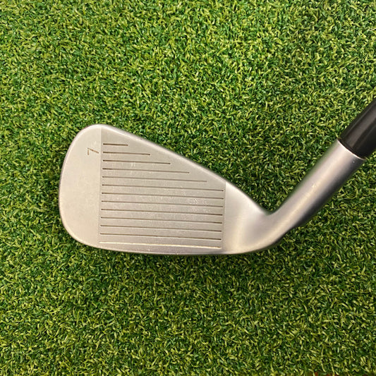 G400 Irons 4-PW, UW + SW Regular Steel Black Dot