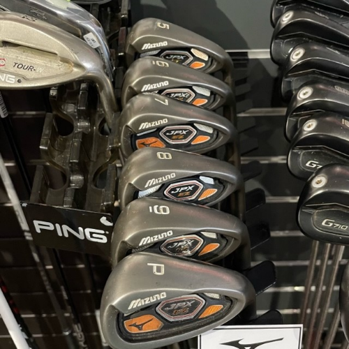 JPX EZ Irons 5-PW Fujikura (Reg) Graphite Shafts